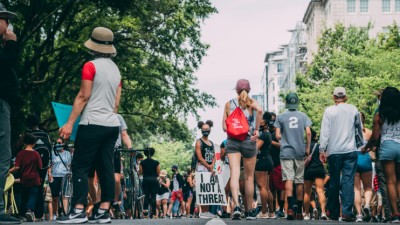 A Big Crowd, a Clear Signal: What D.C.’s High Heel Race Says About LGBTQ+ Travel Safety